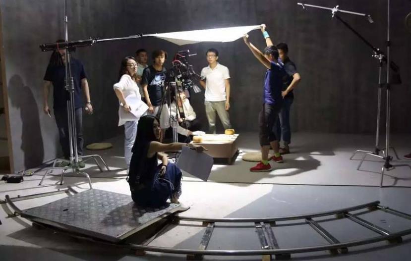 上海企業(yè)宣傳片制作拍攝現(xiàn)場(chǎng)照片