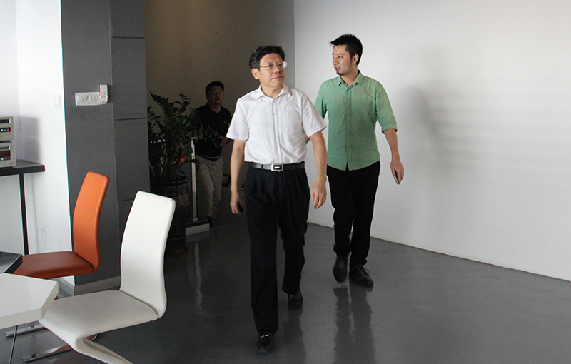 厲害了！西鄉街道領導視察調研點贊文豐公司為西鄉街道重點扶持企業